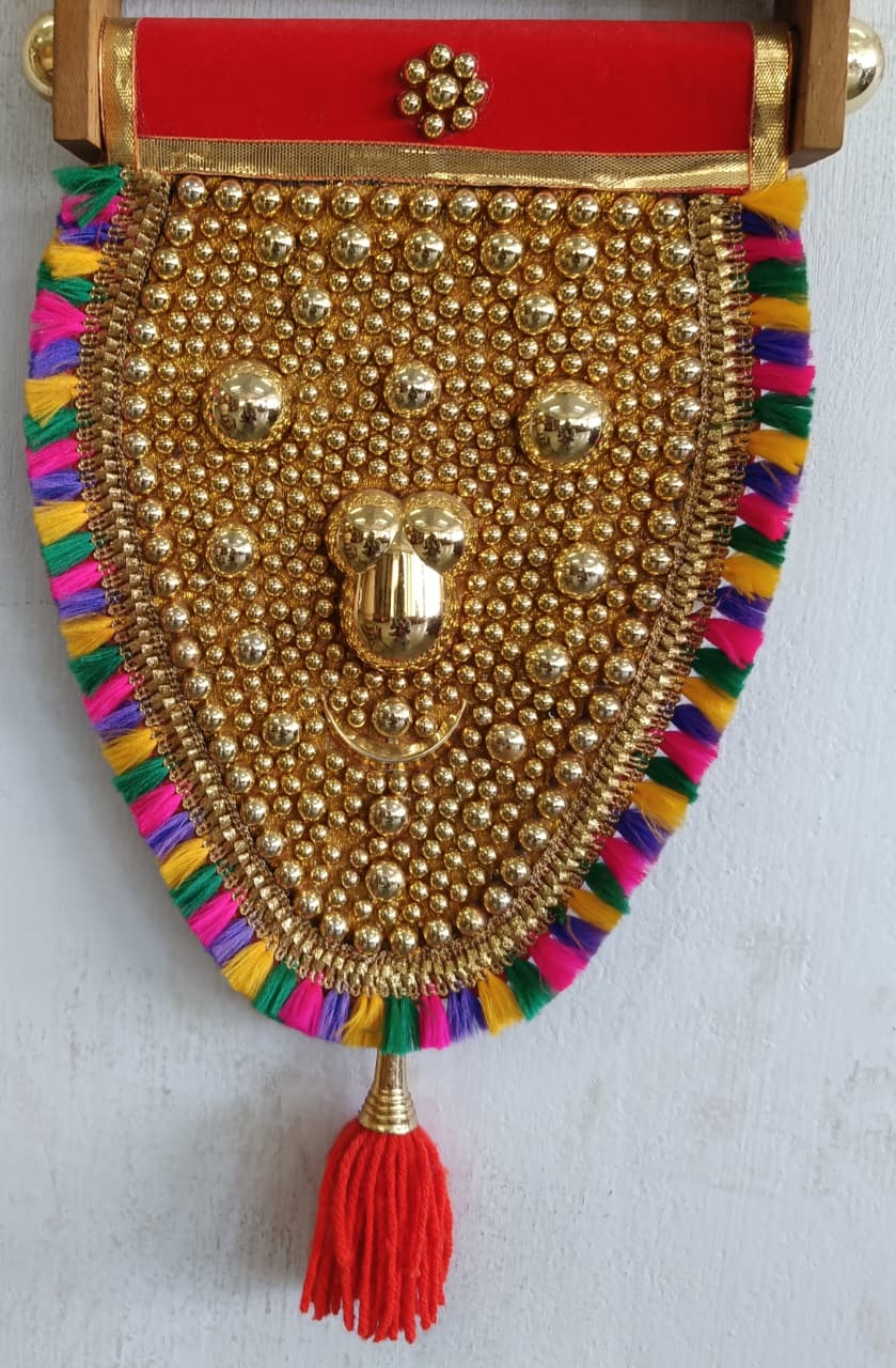 Nettipattam detail 1